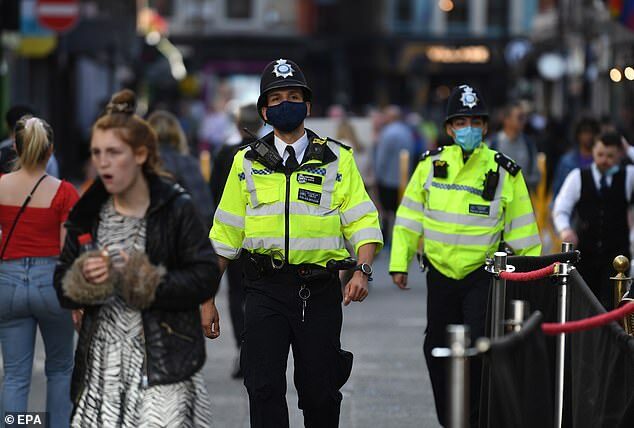 UK police face masks