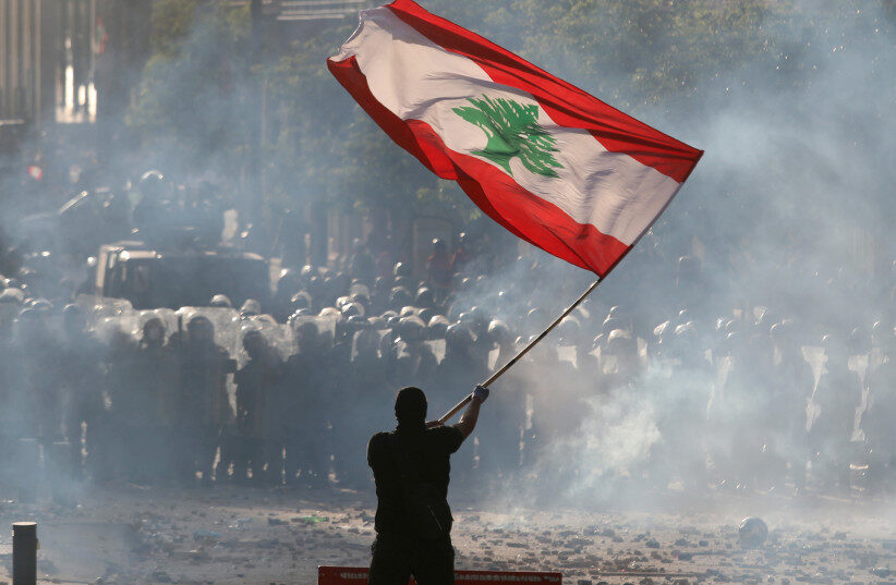 lebanon protest flag