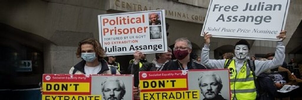 julian assange protest trial September 2020