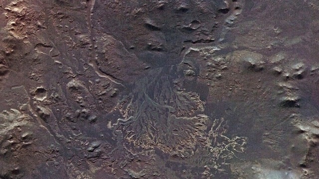 ancient riverbed @ Mars