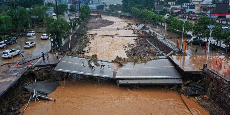 The death toll from torrential rains in central China's Henan Province has risen to 69 as of Monday noon, with five people missing, local authorities said.