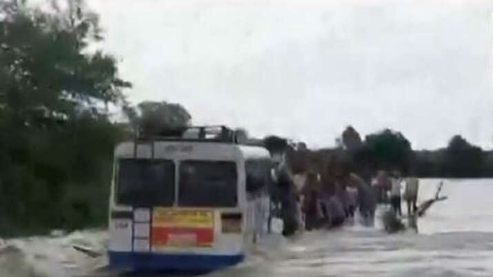 Rajasthan: Dramatic rescue operation of 40 passengers stuck in a bus in overflowing stream