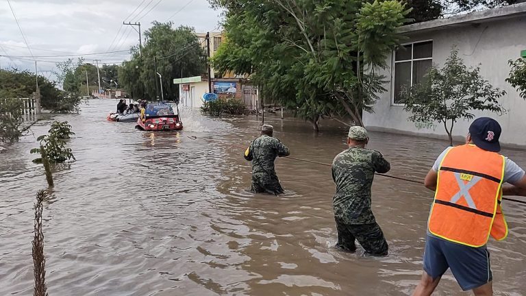 Flood rescue in San Juan del Río, Querétaro, Mexico October 2021.