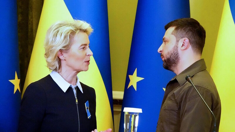 Click to enlarge von der leyen zelensky Ukraine EU