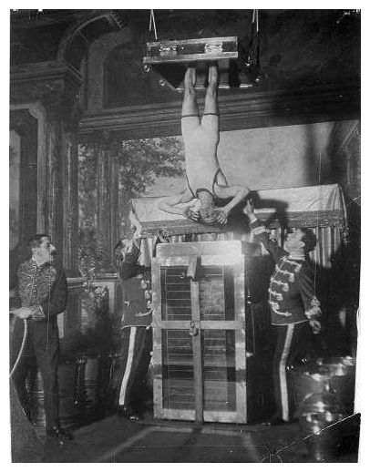 Houdini's Chinese Water Torture Cell