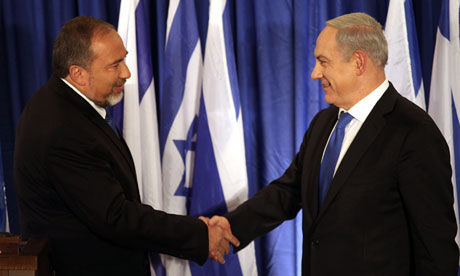 Benjamin Netanyahu, right, and the foreign minister, Avigdor Lieberman