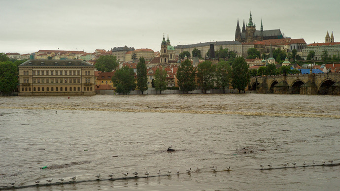 Click to enlarge Prague Floods_1