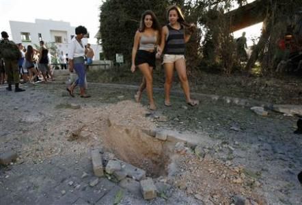 Click to enlarge Rocket attack in Israel
