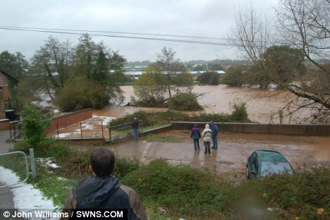 Click to enlarge Hailstorm7