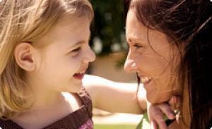 Brooklyn Bauer and her mom, Jessica Nelson