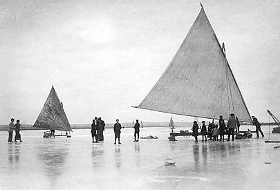 Toronto harbor frozen 1911/1912