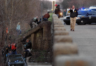 Click to enlarge Police scene