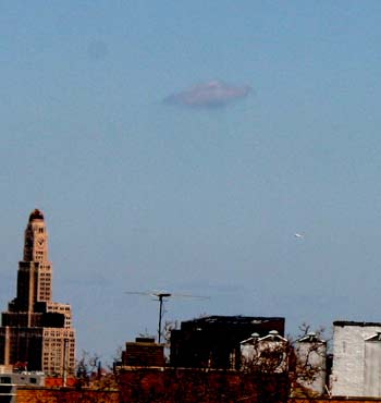 Click to enlarge New York ufo closeup