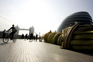 Click to enlarge New York - London Tunnel