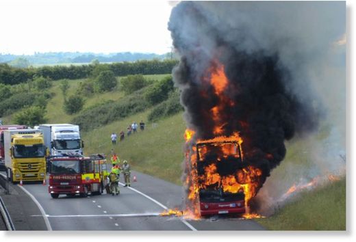 http://www.sott.net/image/image/s9/190339/large/PAY_Essex_Bus_Fire.jpg