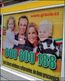 Grazie supermarket advertisement, featuring the Smiths