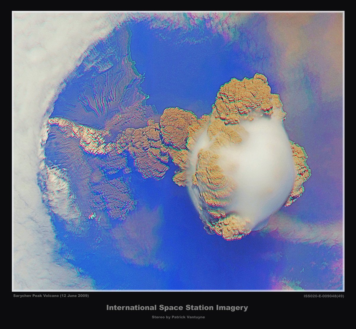 Sarychev volcano 