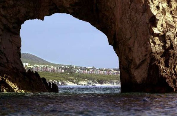 The arch off Cabo San Lucas