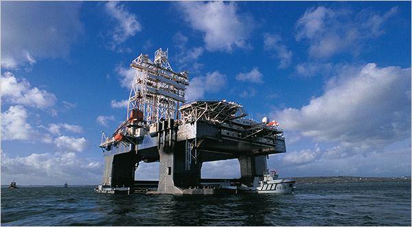 Click to enlarge Oil rig
