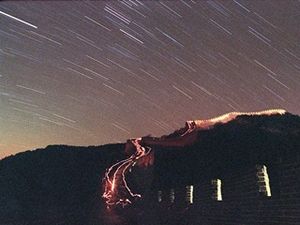 Click to enlarge Leonid meteor shower