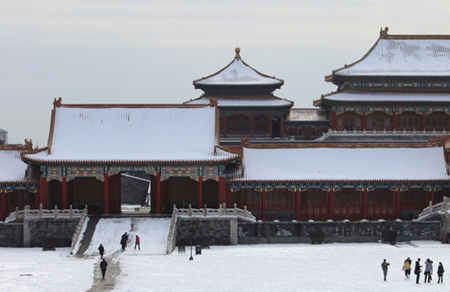 Click to enlarge Snow at Forbidden City