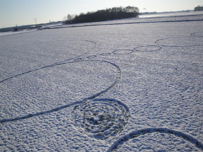 Click to enlarge Hoeven snow formation #1