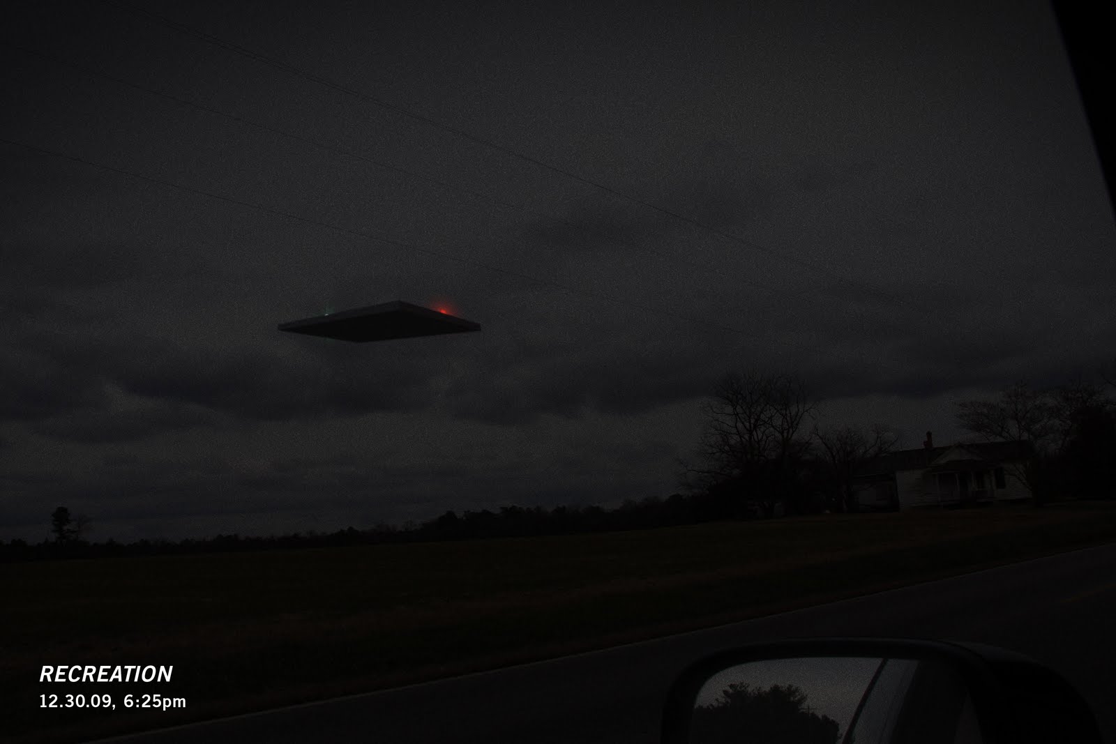 Click to enlarge Illustration of square ufo