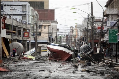 boat marooned by tsunami