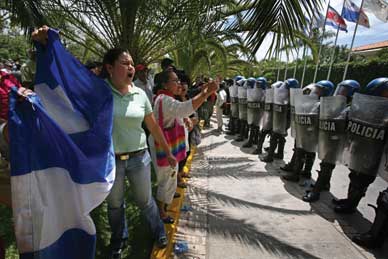 Supporters of ousted President Manuel Zelaya