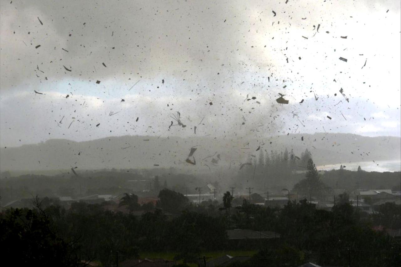 Click to enlarge Lennox Head Tornado 2