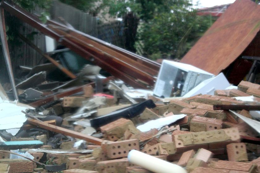 Click to enlarge Lennox Head Tornado 3