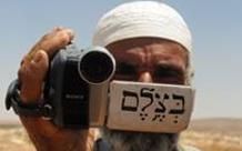 Palestinian w camera
