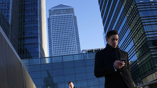 canary wharf business district
