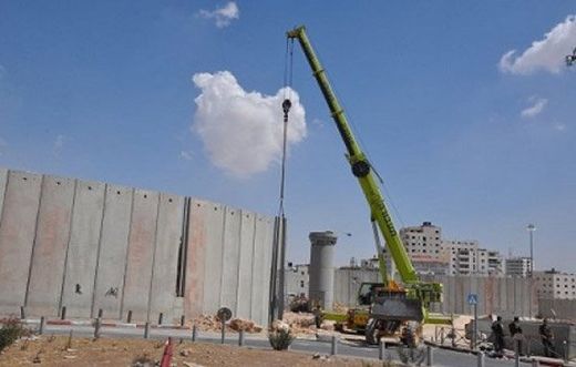 Click to enlarge crane and wall