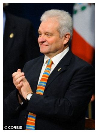 Click to enlarge Sir Paul Nurse