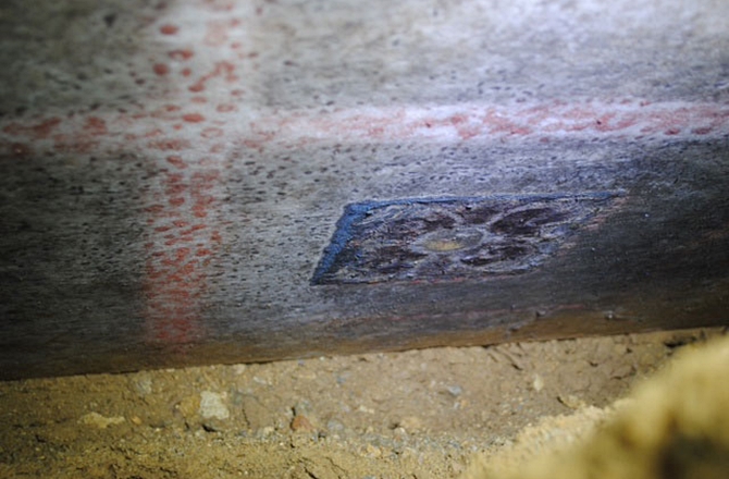 Click to enlarge amphipolis rosettes