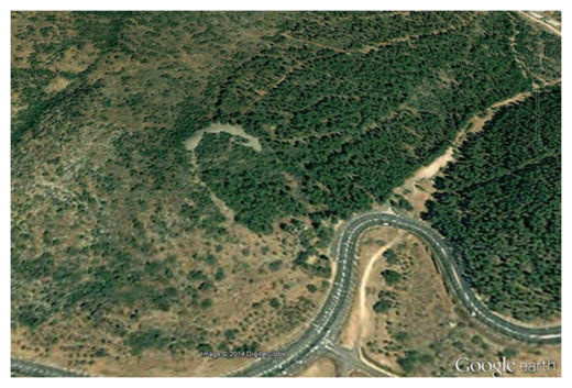 Crescent-shaped monument