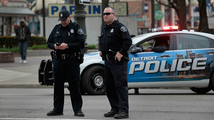 detroit cop 