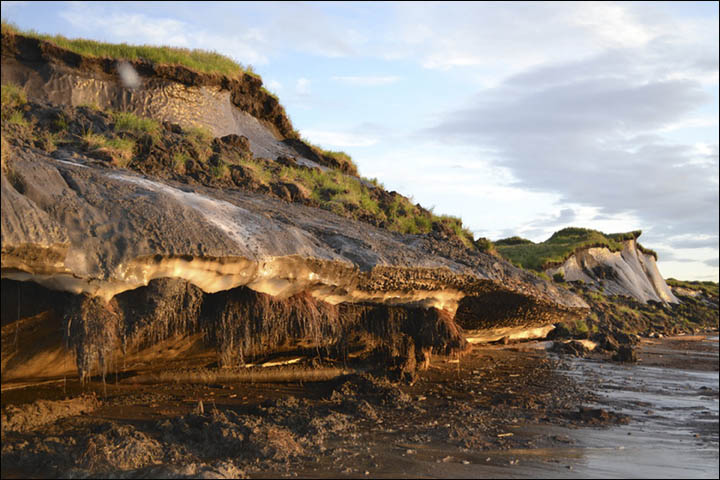 Click to enlarge Bolshoy Lyakhovsky island_2