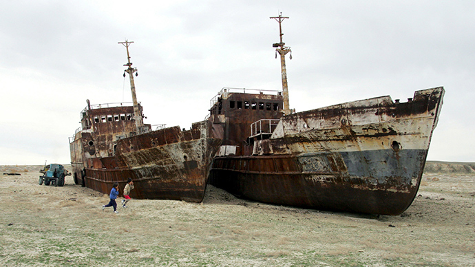 ships aral sea