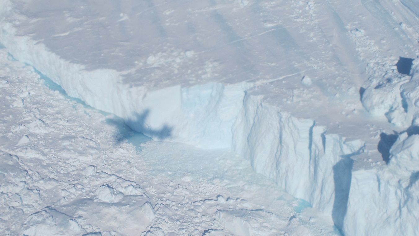 Click to enlarge Jakobshavn Glacier