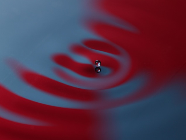 Click to enlarge bouncing droplet