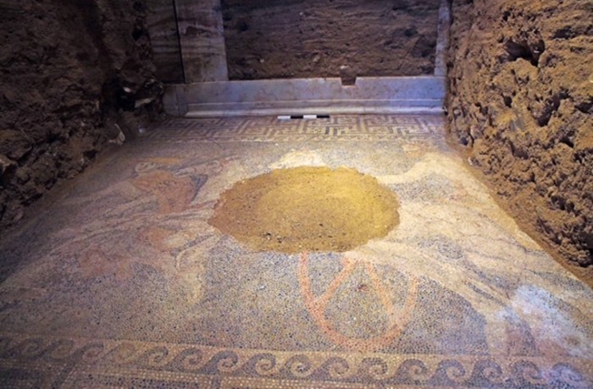 Click to enlarge mosaic floor Greece