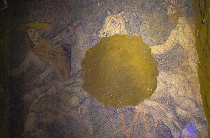 Click to enlarge mosaic floor Greece