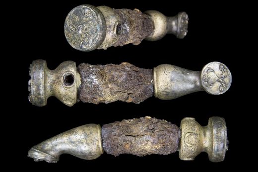 Click to enlarge iron age chariot part