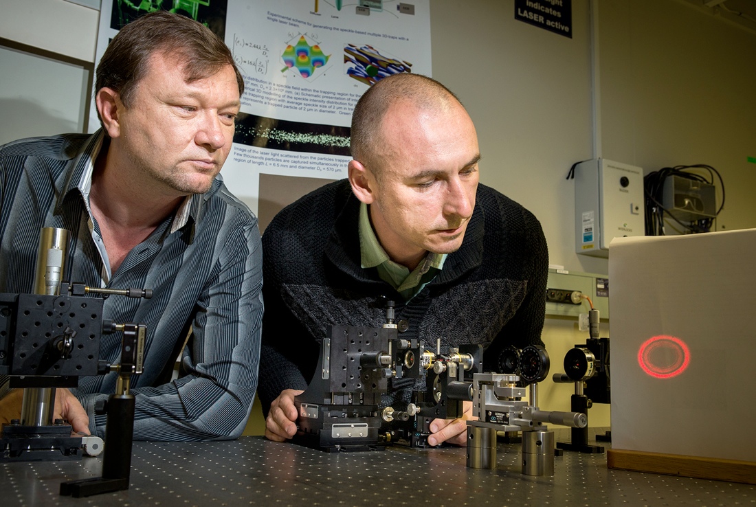 Click to enlarge Tractor beam experiment