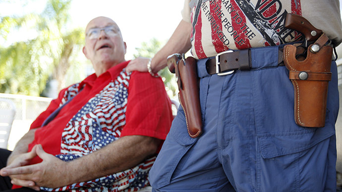 St. Louis protests with gun1