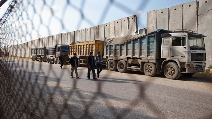 Click to enlarge Gaza crossing