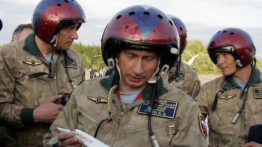 Putin_helmet