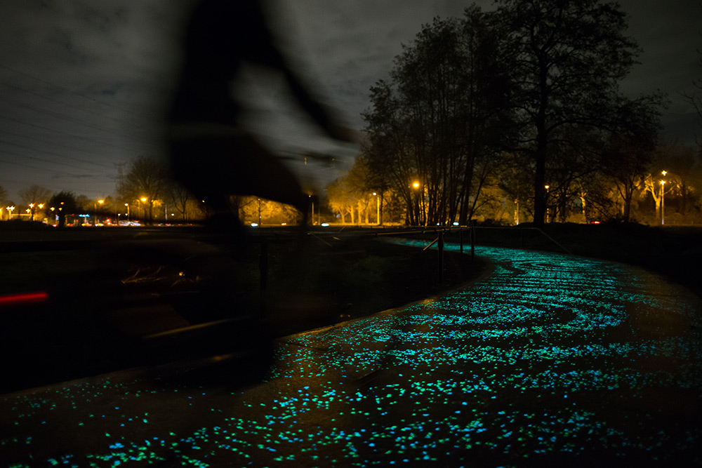 Click to enlarge starry night bike path